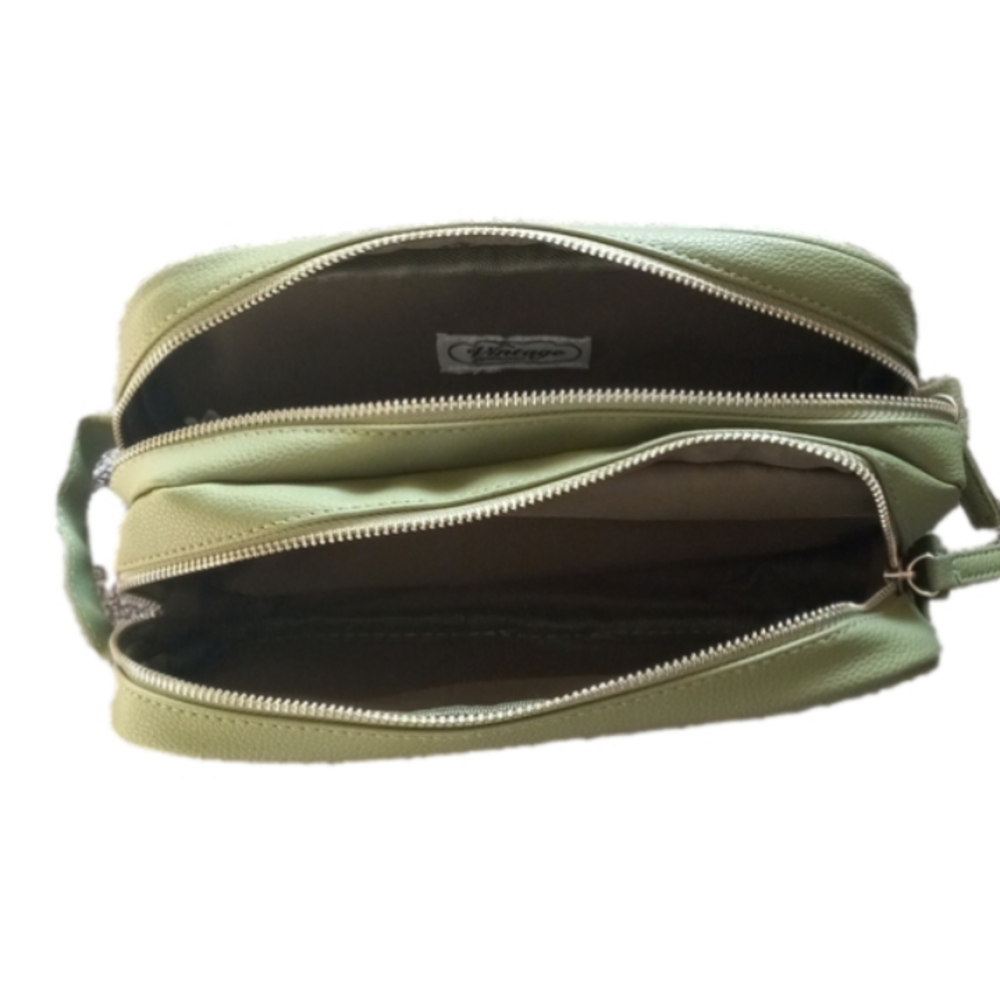 Green vintage zip up toiletries case - Picture 2 of 4